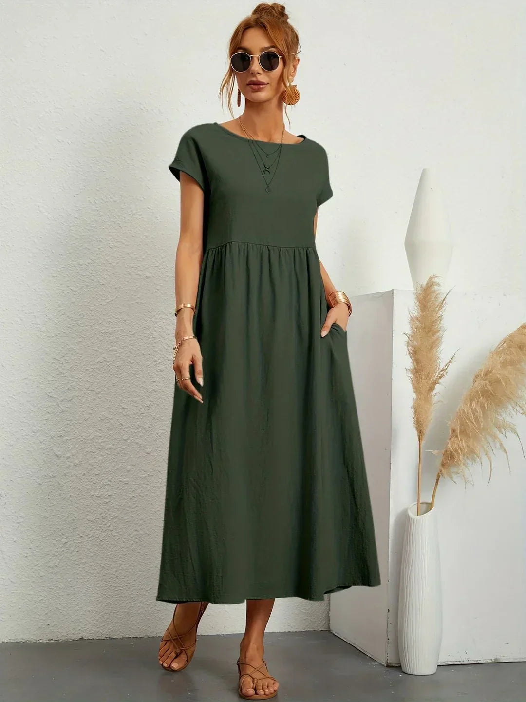 Lucyna - Midi sukienka w płynnej elegancji ponadczasowej
