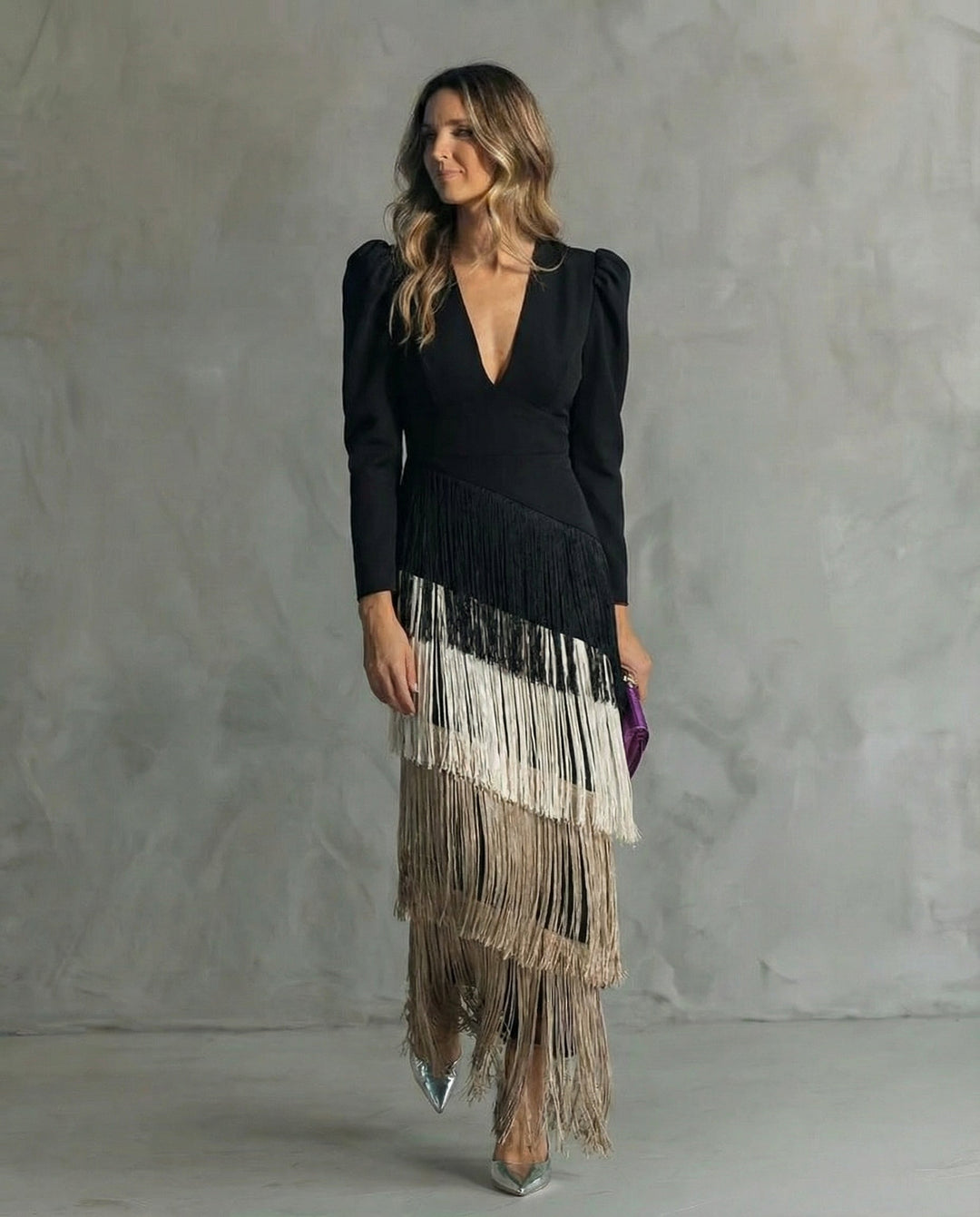 Chiara – Elegancka Sukienka z Frędzlami
