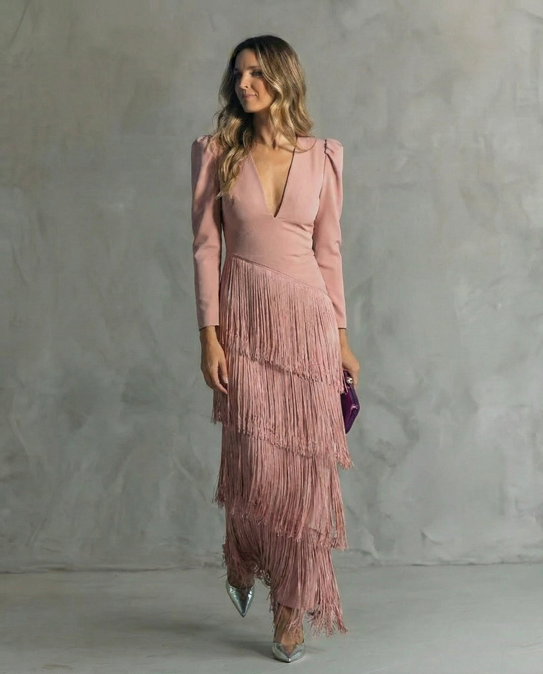 Chiara – Elegancka Sukienka z Frędzlami