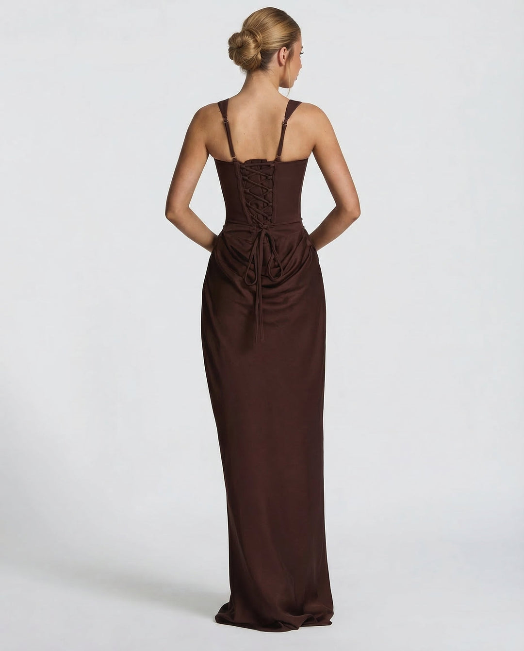 Aneta - Maxi w kształcie klepsydry