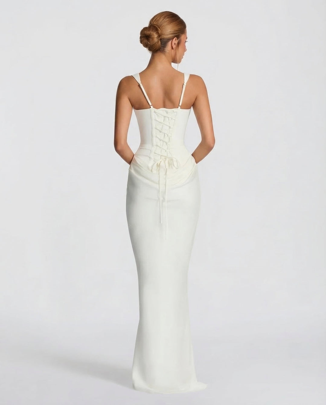 Aneta - Maxi w kształcie klepsydry