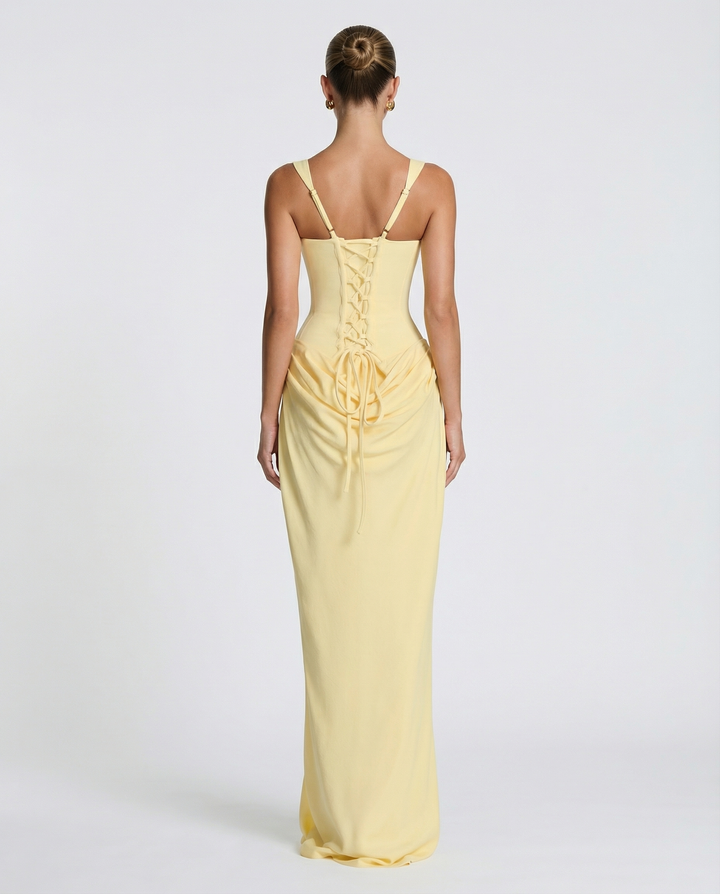 Aneta - Maxi w kształcie klepsydry